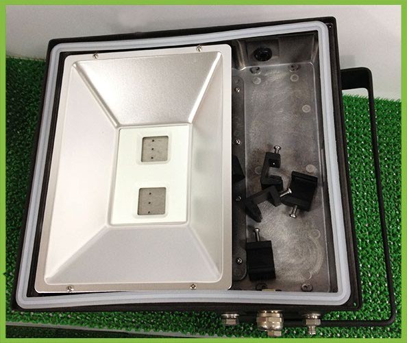 泛光灯定制cnc加工