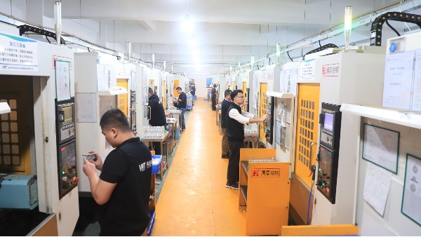 五轴CNC加工厂生产计划失控？四大问题是根源