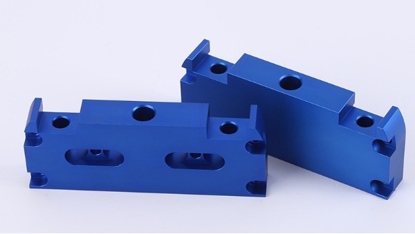 品质与服务同在的铝合金CNC加工厂家-维多利亚老品牌vic119