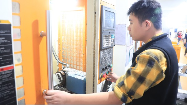 钛合金飞机零件cnc加工指南-深圳维多利亚老品牌vic119