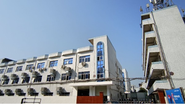 cnc加工企业主的自我觉醒：从创业艰辛到经营智慧