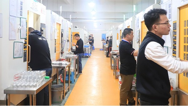 遥遥领先，您可信赖的CNC加工厂家-深圳维多利亚老品牌vic119